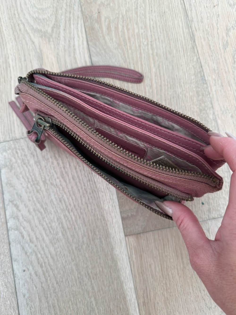 Zadig & Voltaire Pebbled Leather Wristlet in Mauve Pink - Picture 4 of 4